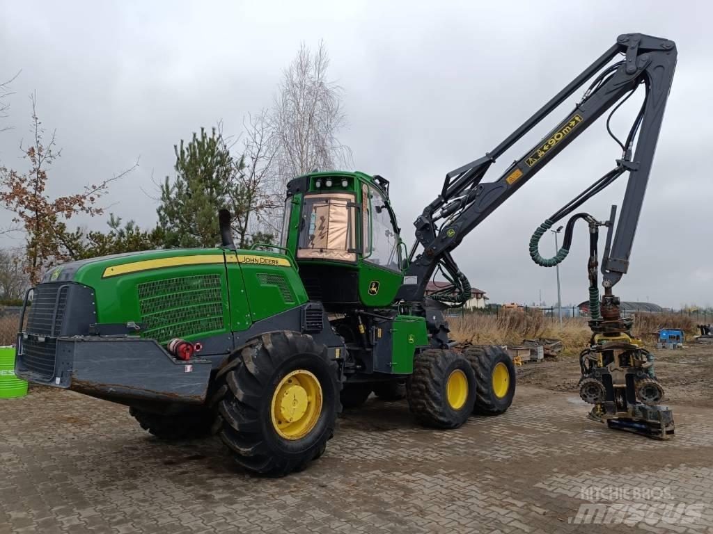 John Deere 1070G 收割机