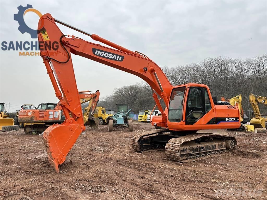 Doosan DH 220 履带挖掘机