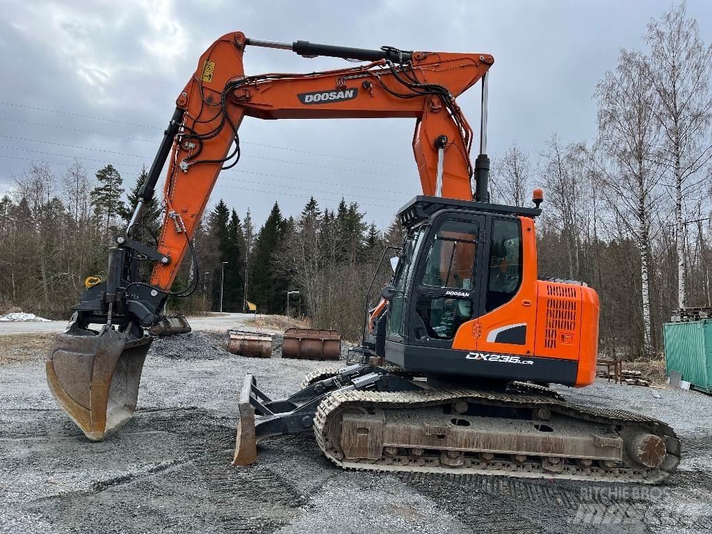 Doosan DX 235 LCR-5 履带挖掘机