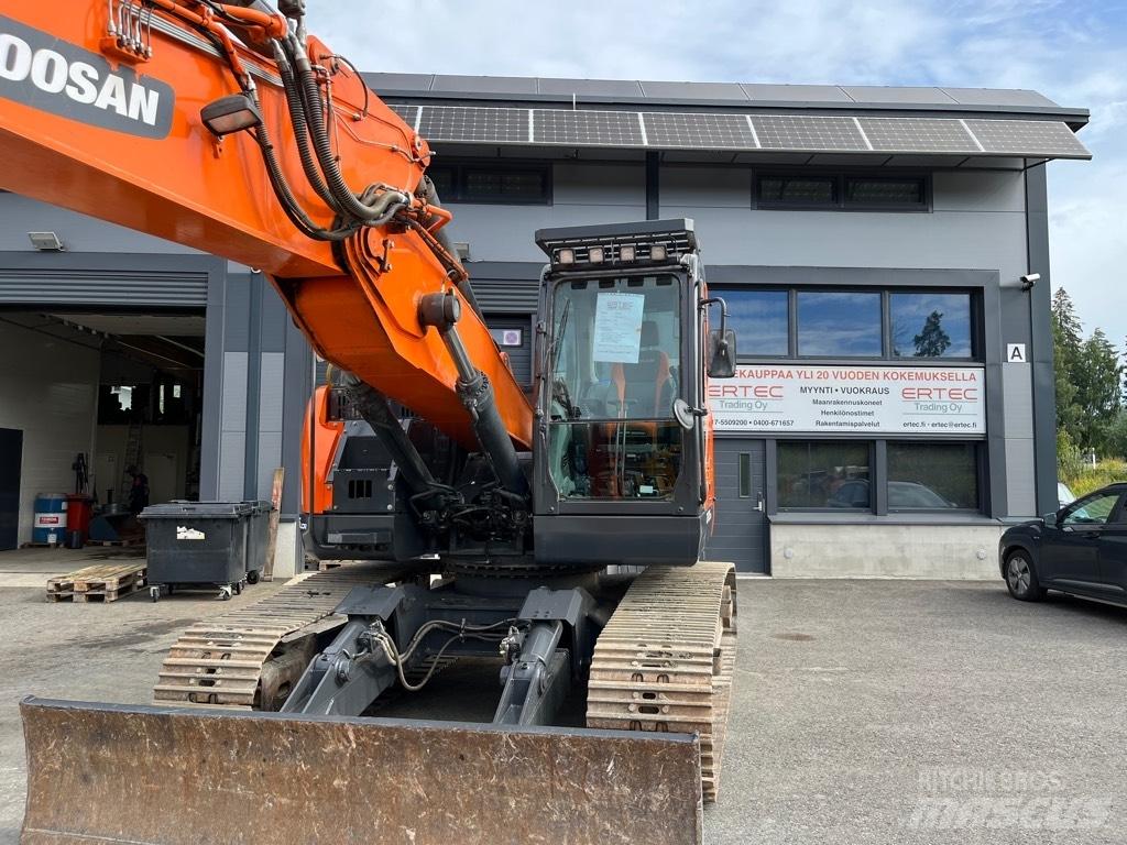Doosan DX 235 LCR-5 履带挖掘机