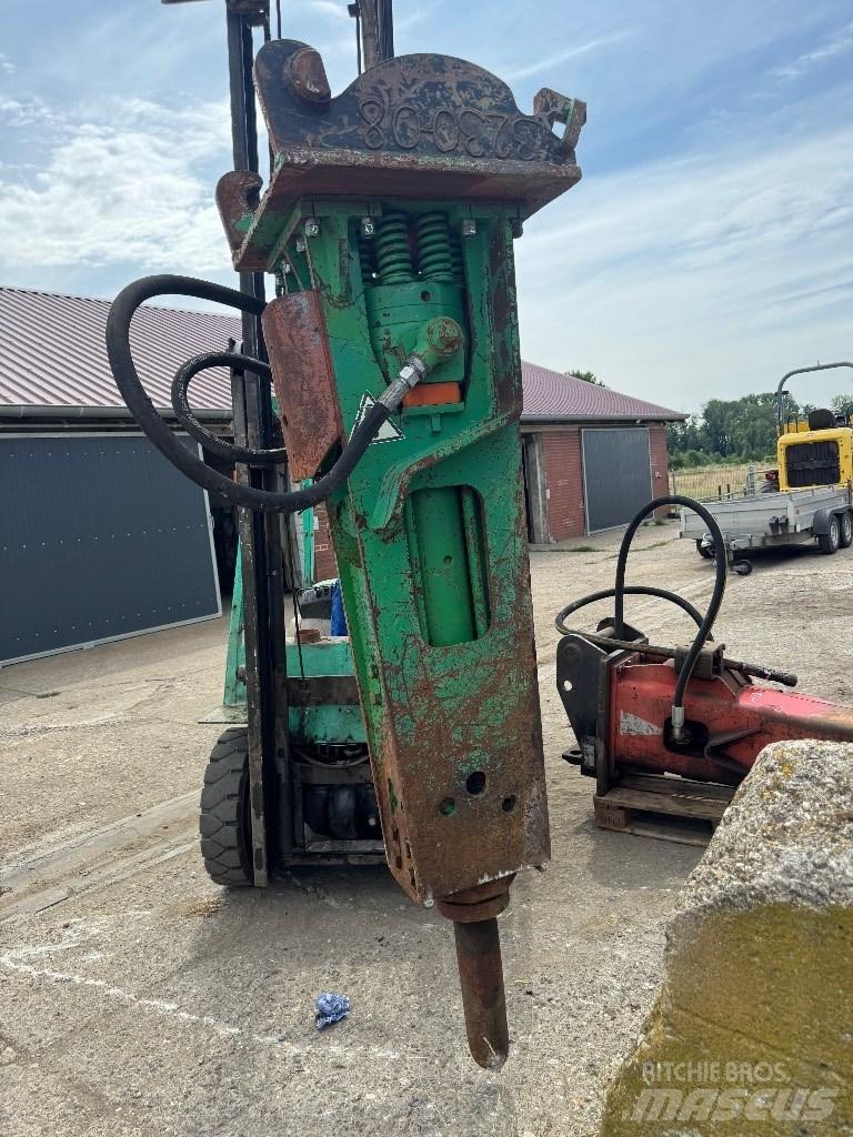 Montabert V 1200 BRH 液压锤