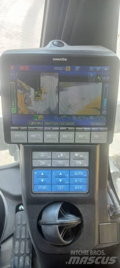 Komatsu PW148-11 轮式挖掘机