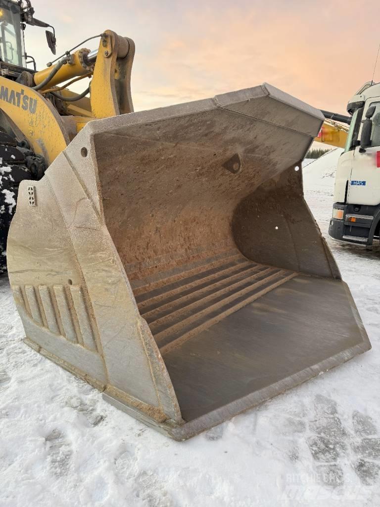 Komatsu WA 500- 8 轮式装载机