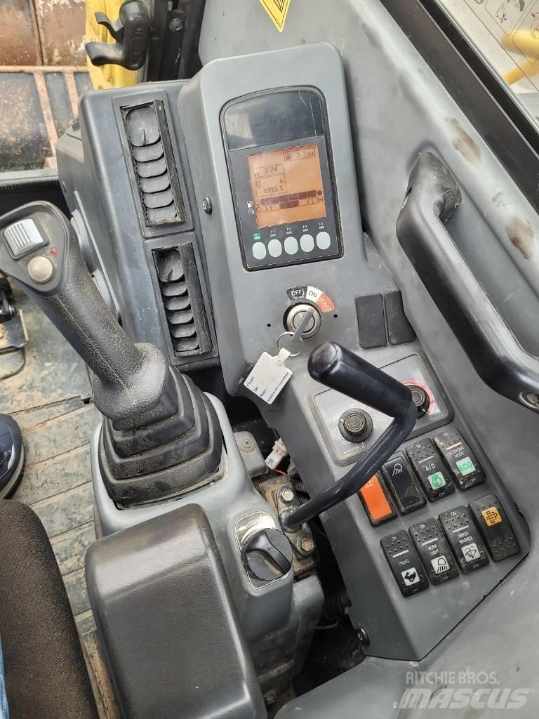Yanmar SV100-2PB 中型挖掘机