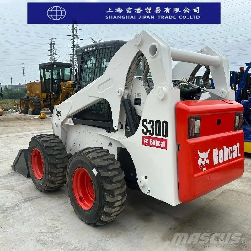 Bobcat s 300 滑移装载机