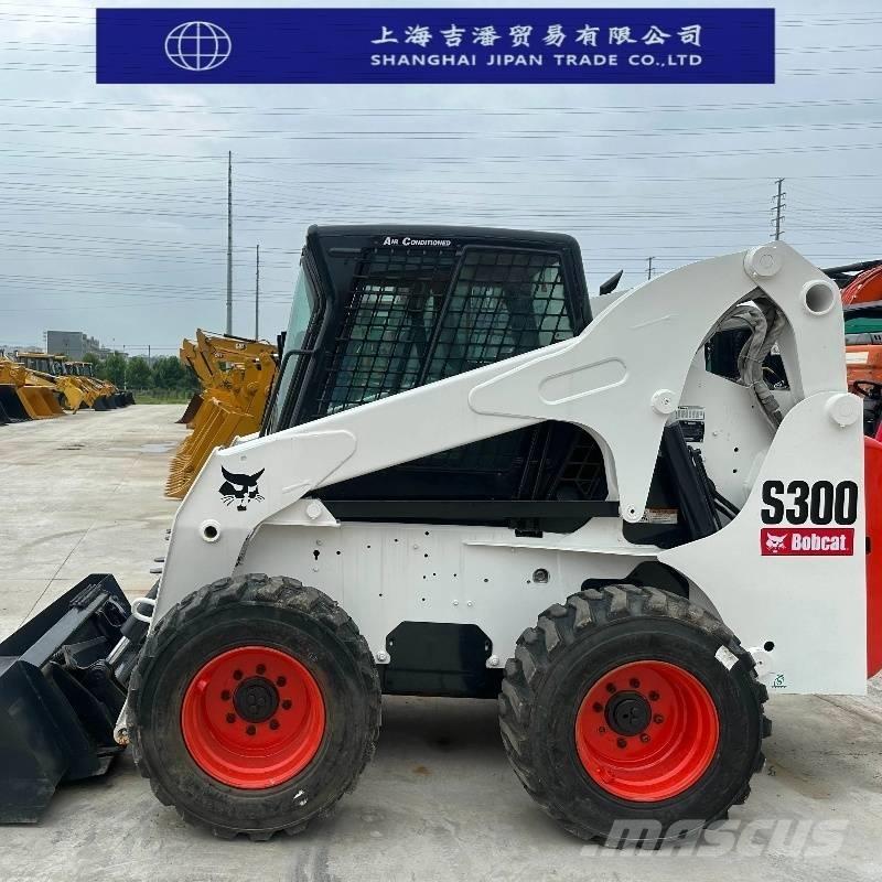 Bobcat s 300 滑移装载机