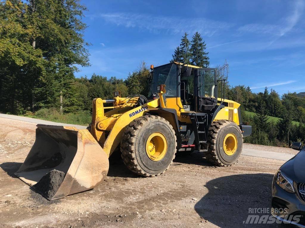 Komatsu WA380-6 轮式装载机