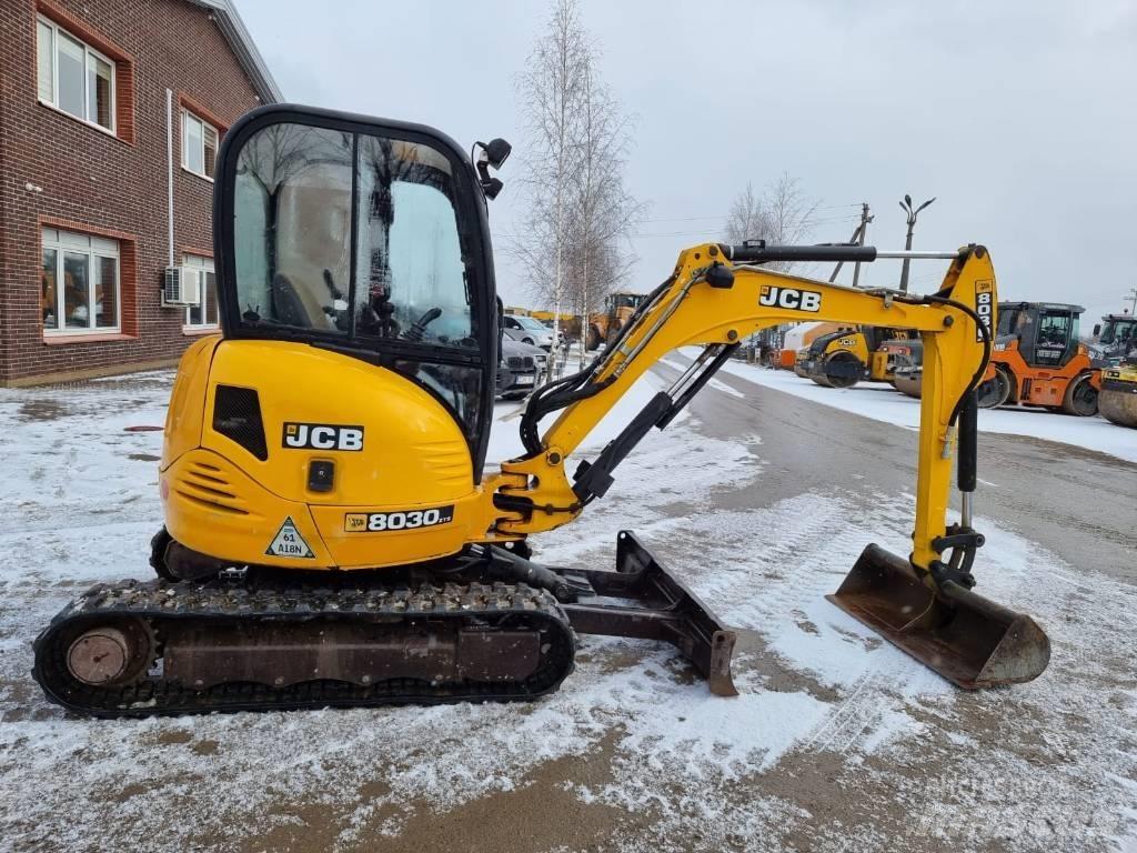 JCB 8030 ZTS 小型挖掘机