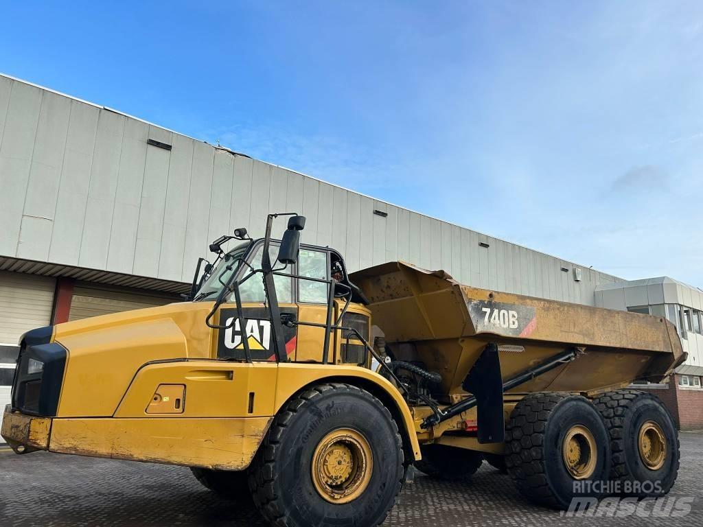 CAT 740 B 铰接式自卸车