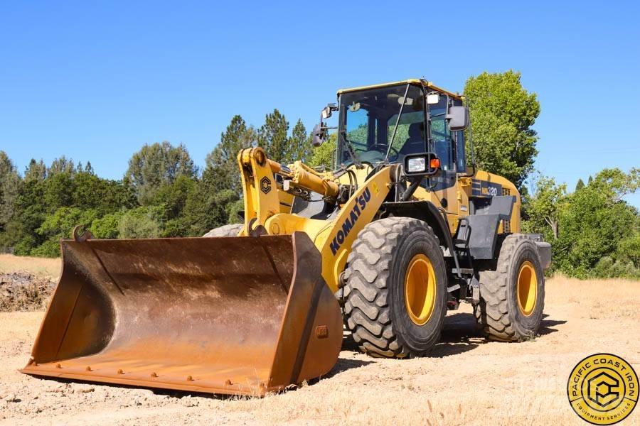 Komatsu WA 320-7 轮式装载机