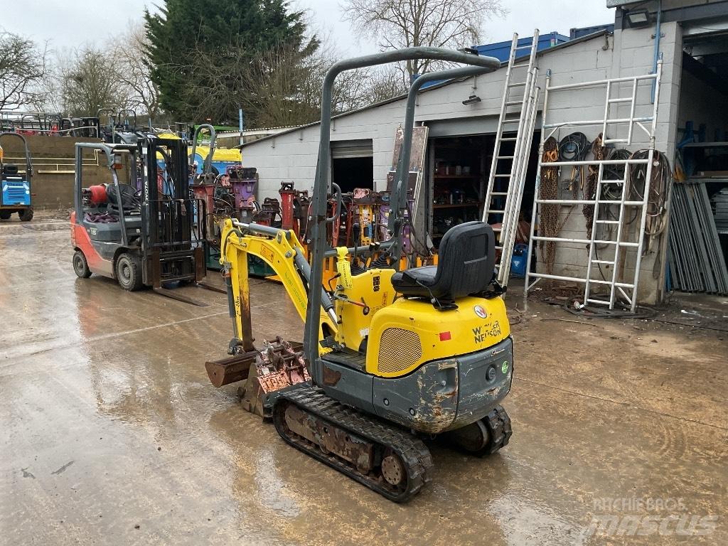 Wacker Neuson 803 小型挖掘机