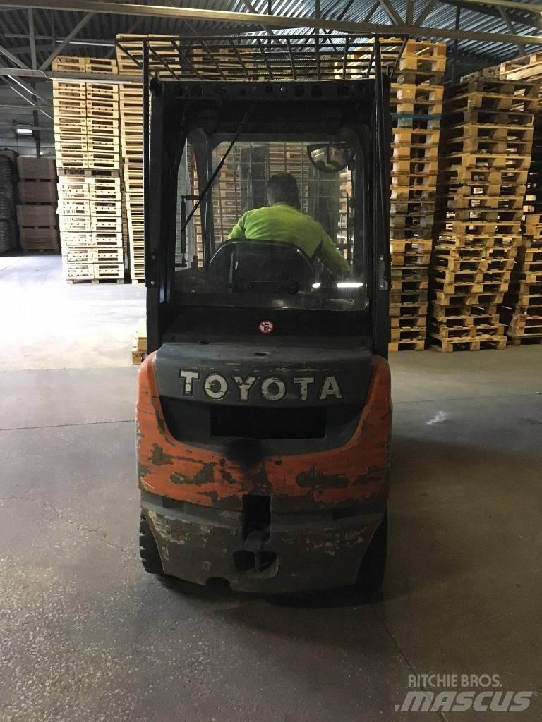 Toyota 8FDF18 柴油叉车