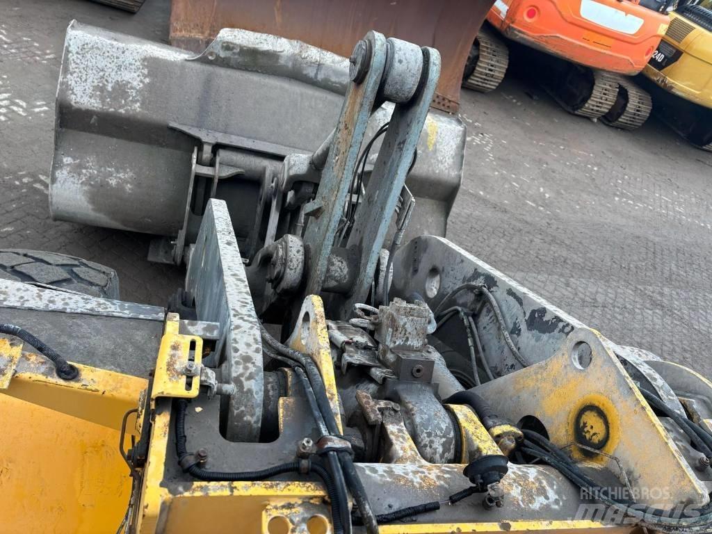 Volvo L 120 E 轮式装载机
