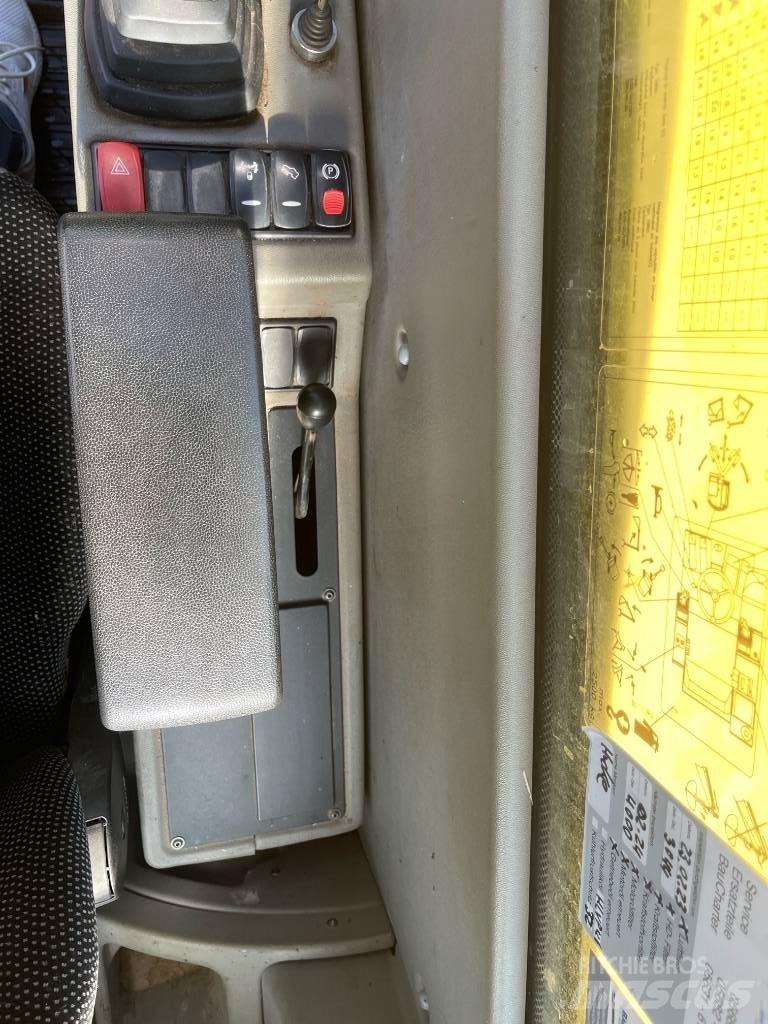 Yanmar B 95 W 轮式挖掘机