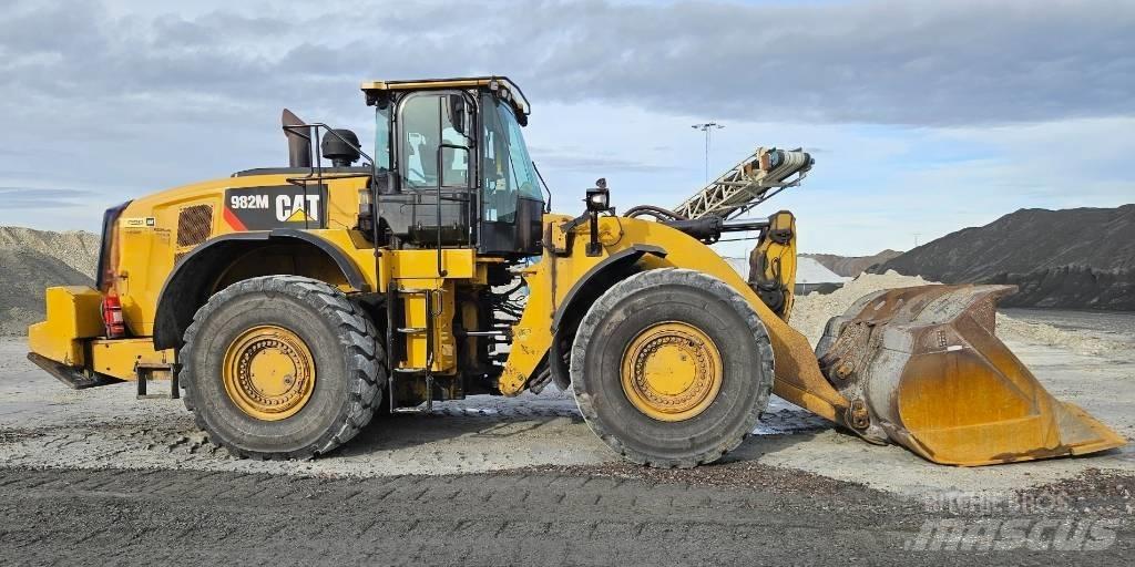 CAT 982 M 轮式装载机