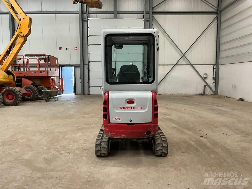 Takeuchi TB 216 小型挖掘机