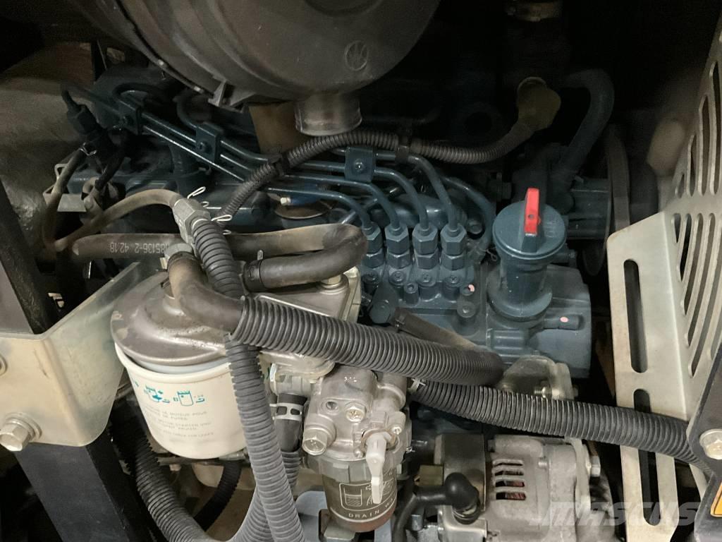 Kubota KX 027-4 HI 小型挖掘机