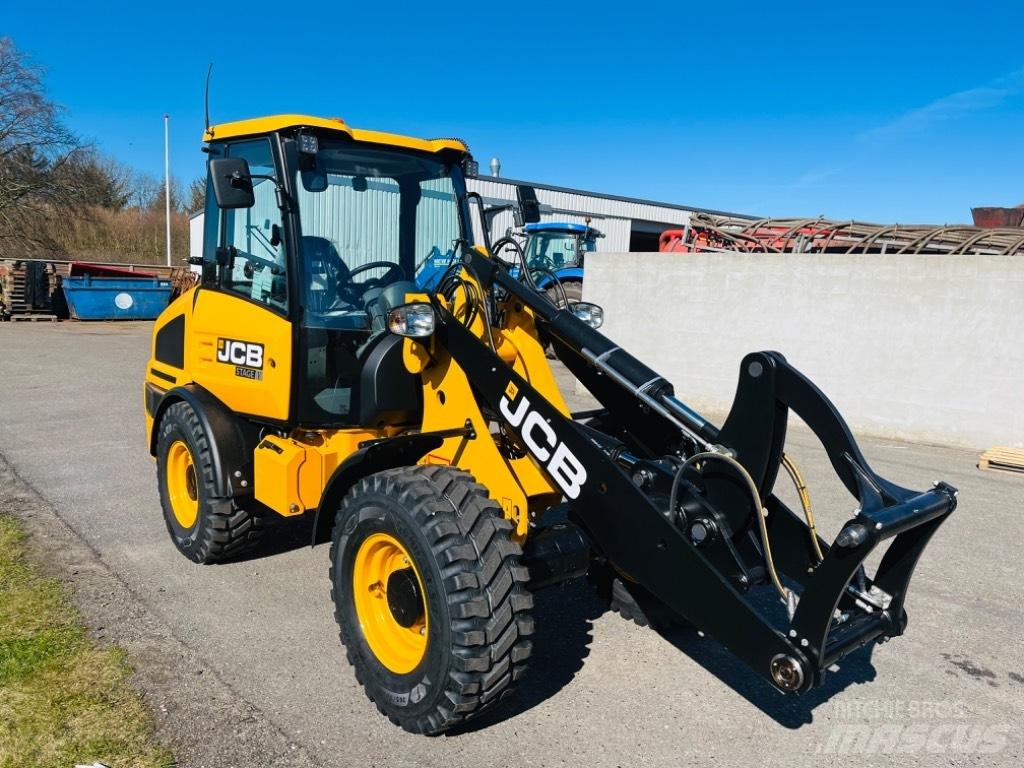 JCB 407 多功能装载机