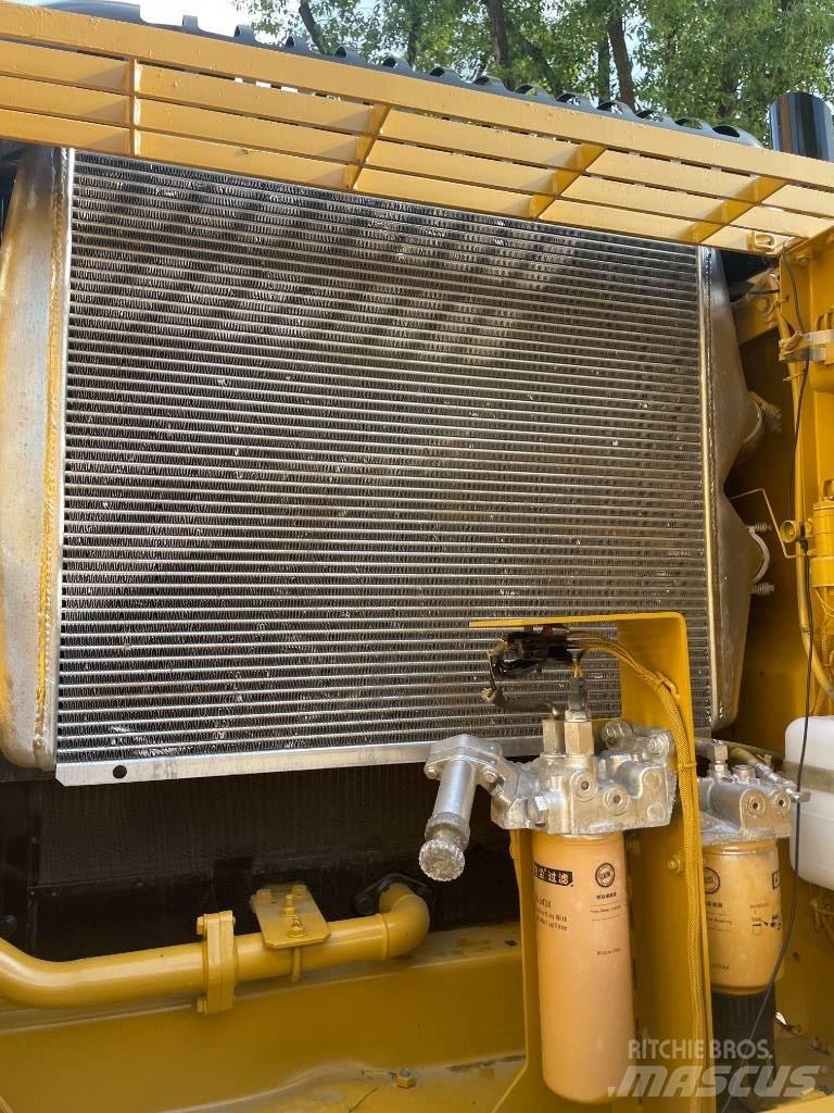 CAT CAT330 中型挖掘机