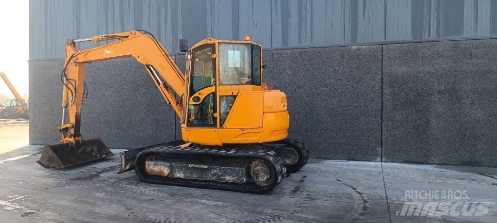 Yanmar SV 100 中型挖掘机