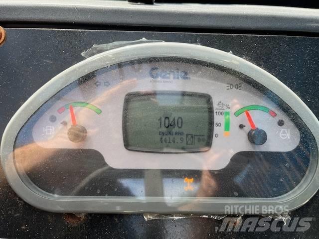 Genie GTH-844 伸缩臂叉装车|叉装车