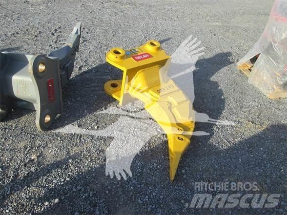 Teran CAT320 松土器