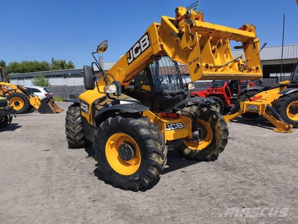 JCB 541-70 伸缩臂叉装车|叉装车