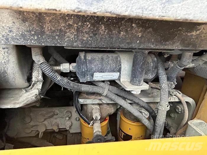 CAT 963D 轮式装载机