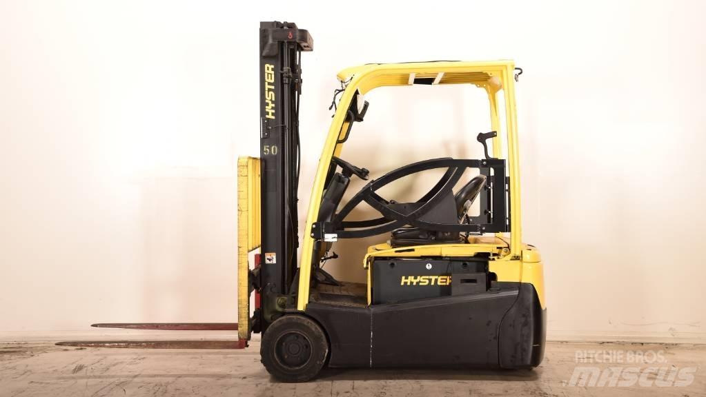 Hyster J2.0XNT LWB 电动叉车