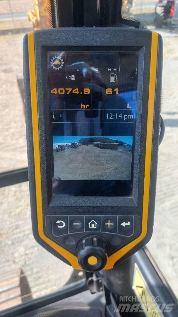 JCB JS 145 LC 履带挖掘机