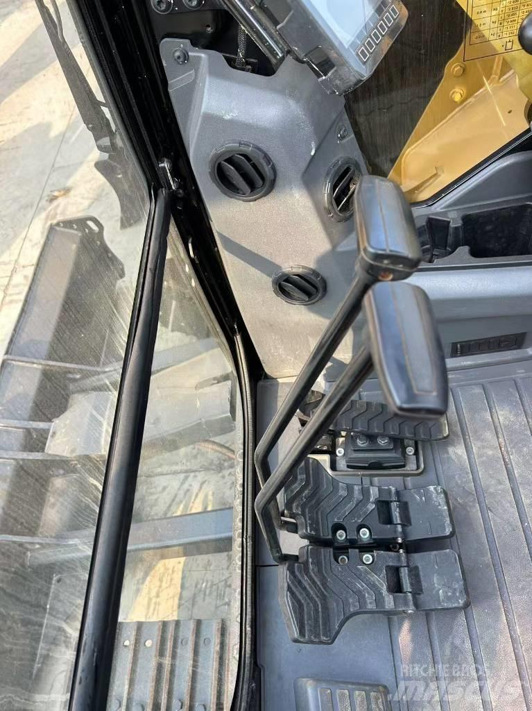 CAT 307.5 履带挖掘机