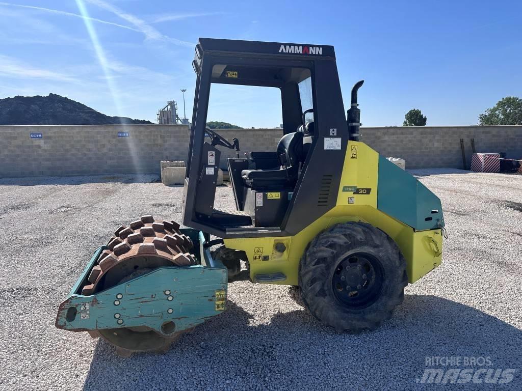 Ammann ASC 30 HD PD 土壤压实机