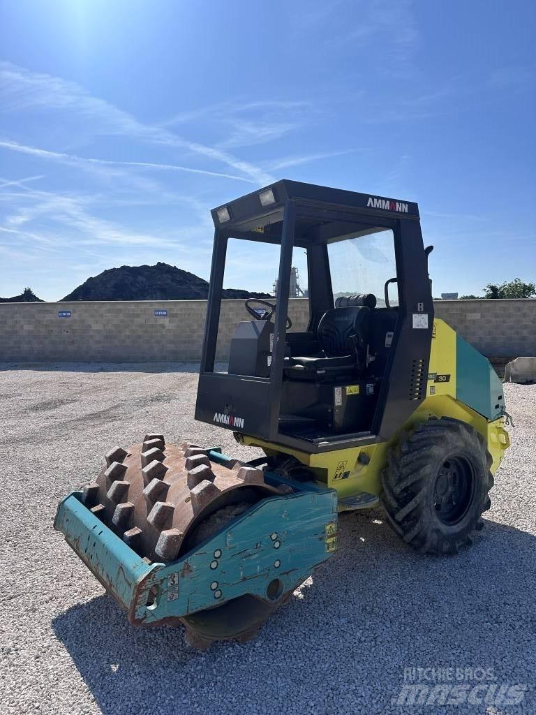 Ammann ASC 30 HD PD 土壤压实机