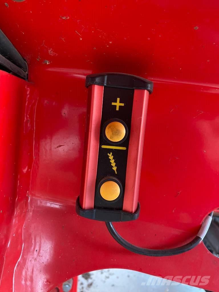 Väderstad FH 2200 矿物肥料撒播机