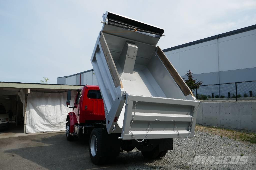 Freightliner M2 自卸式货车