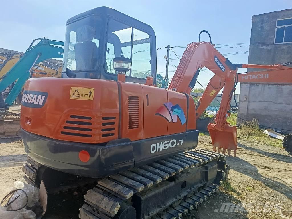 Doosan DH 60-7 小型挖掘机