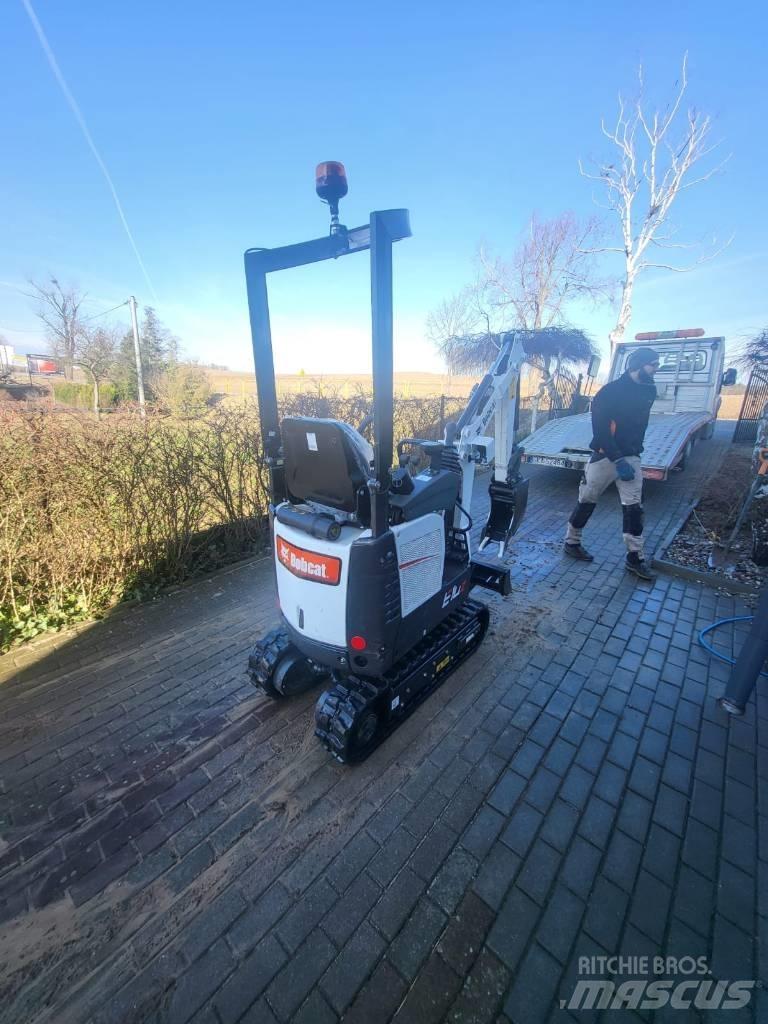 Bobcat E10z 小型挖掘机