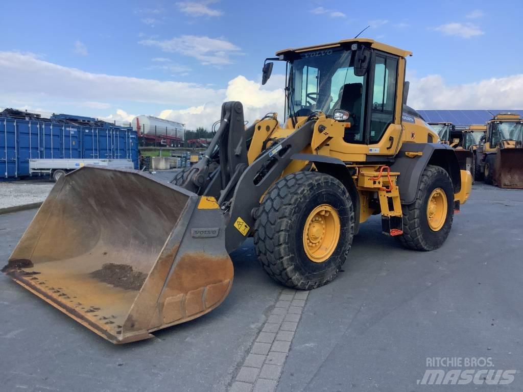 Volvo L 90 H 轮式装载机