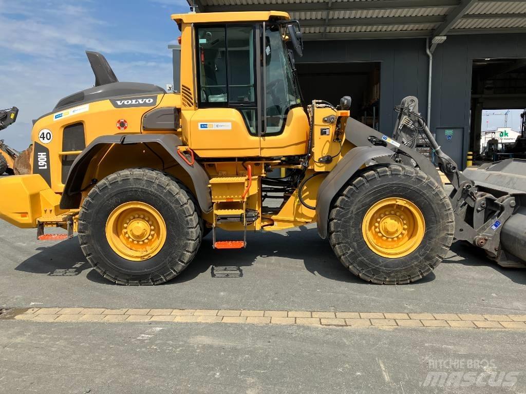 Volvo L 90 H 轮式装载机