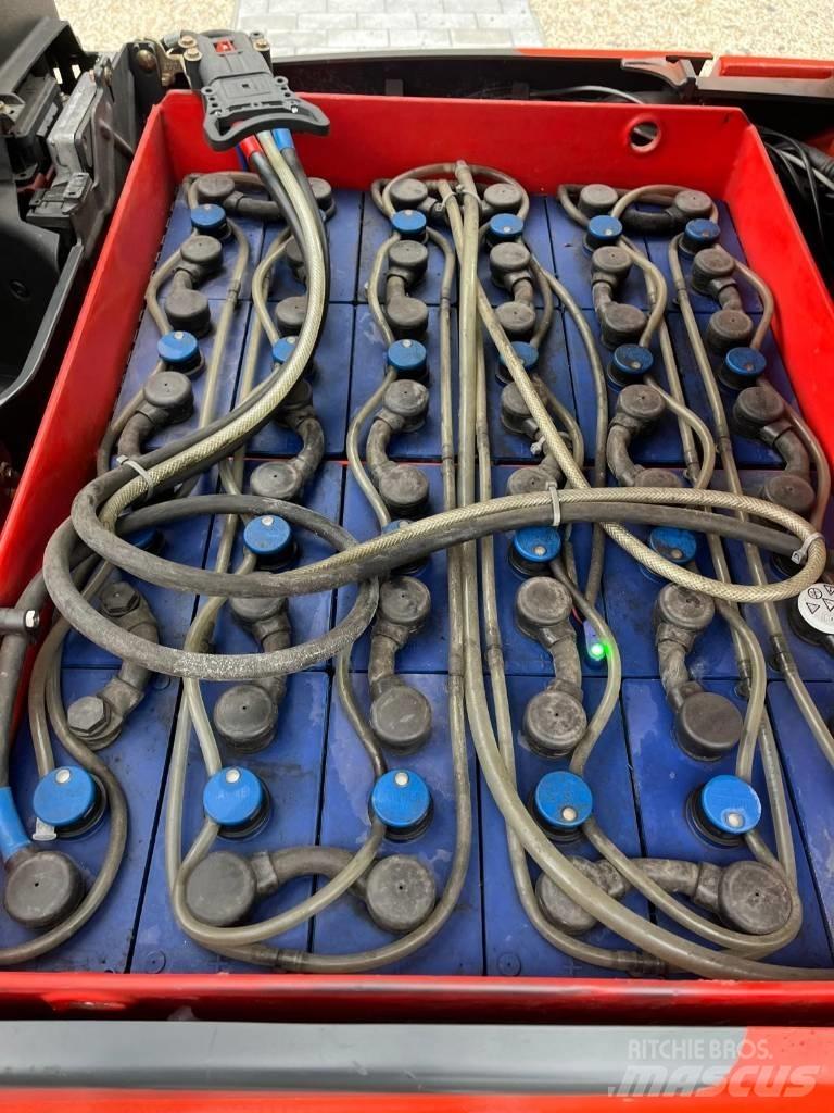 Linde E16PH-02 电动叉车