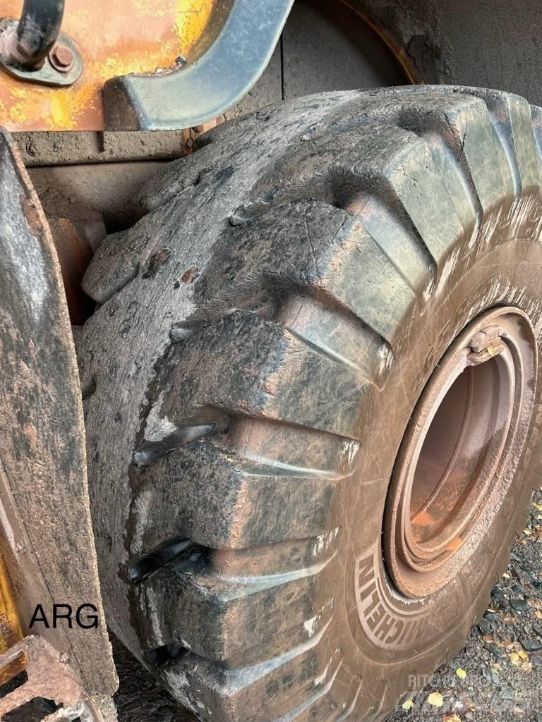 CAT 972MXE 轮式装载机