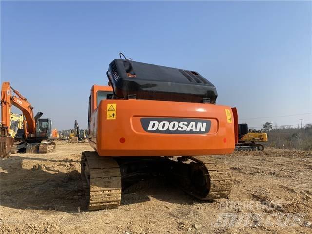 Doosan DH300 履带挖掘机
