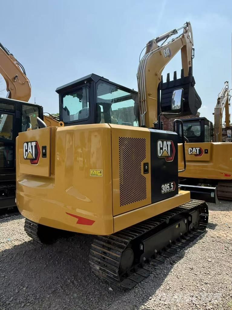 CAT 305.5 小型挖掘机