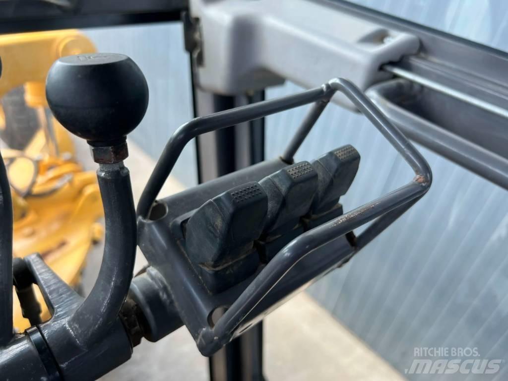 Volvo G946 平地机/推土机