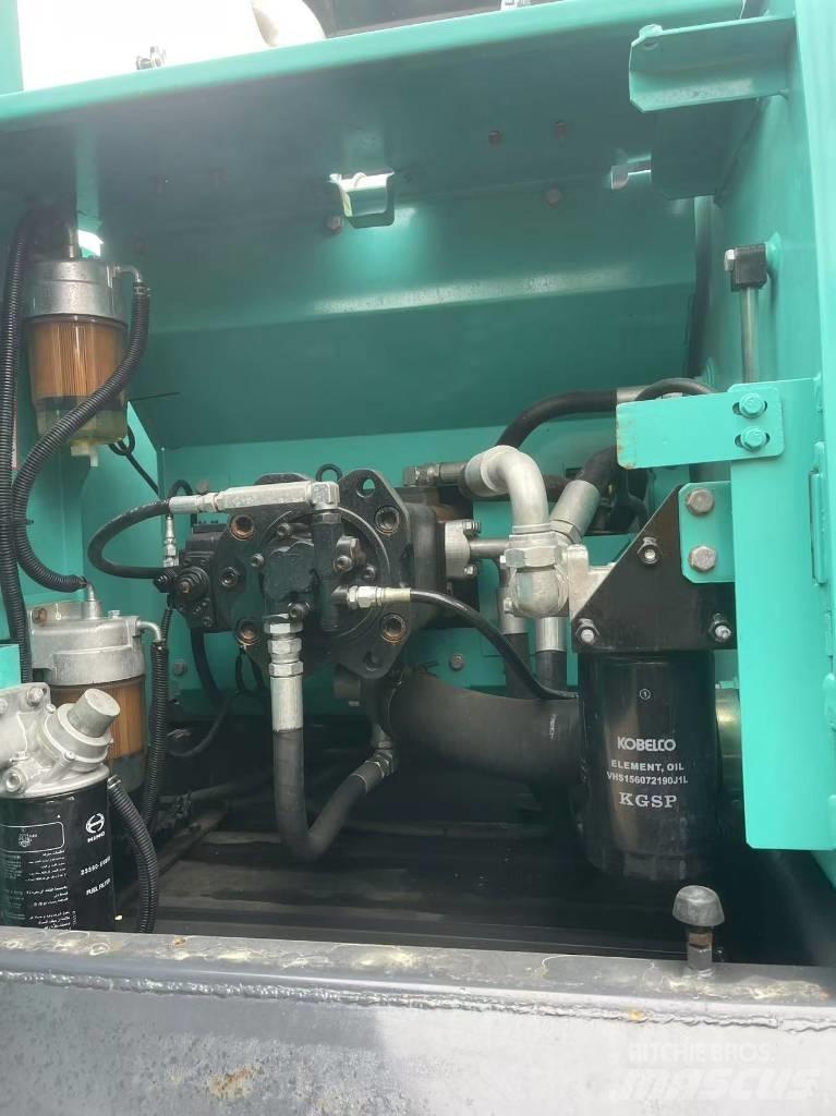 Kobelco 神钢 200 D 中型挖掘机