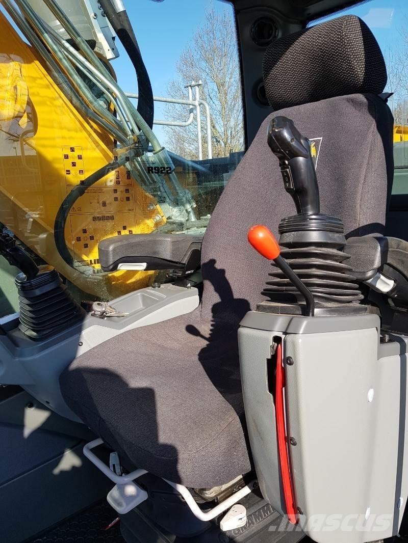 Liebherr R922 履带挖掘机