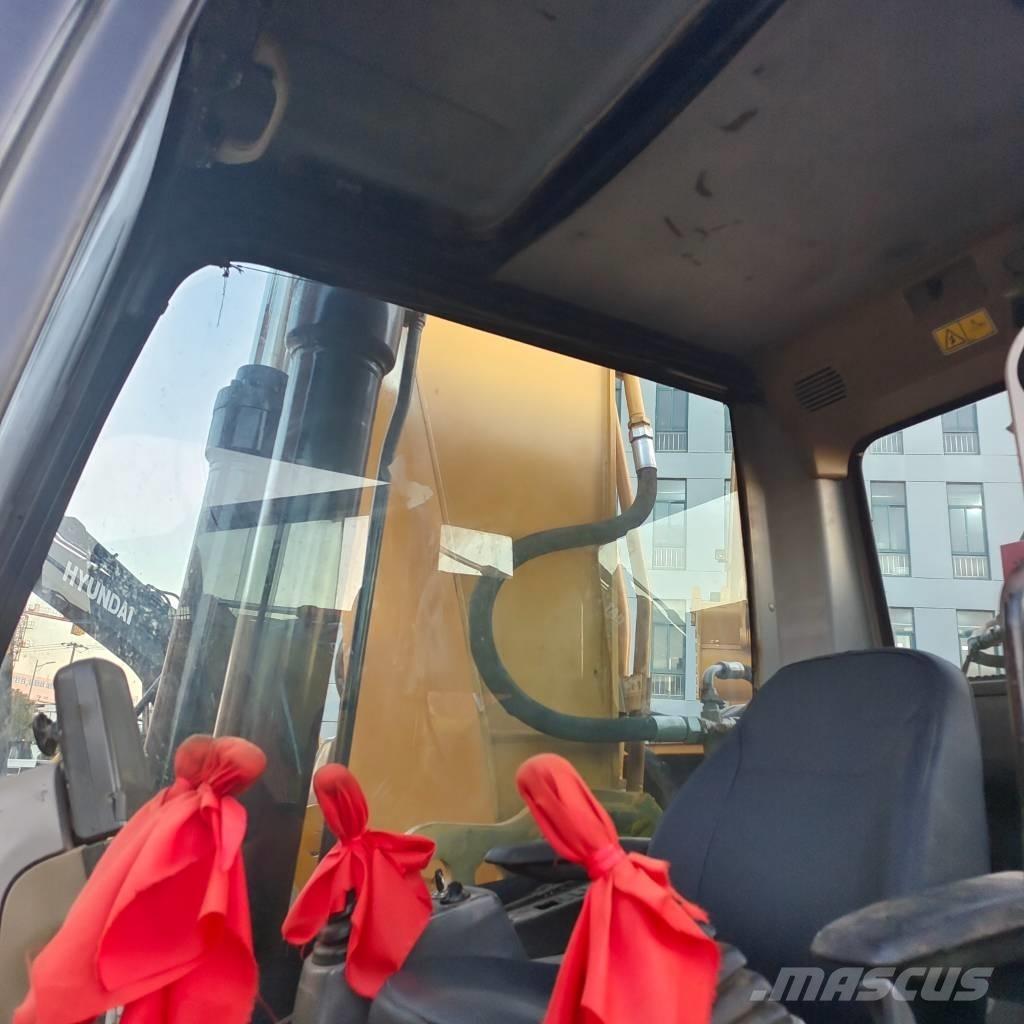 CAT 336 D2 履带挖掘机