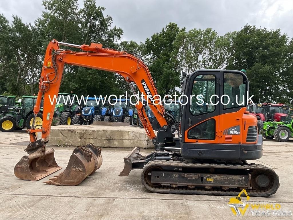 Doosan DX 85 R-3 中型挖掘机