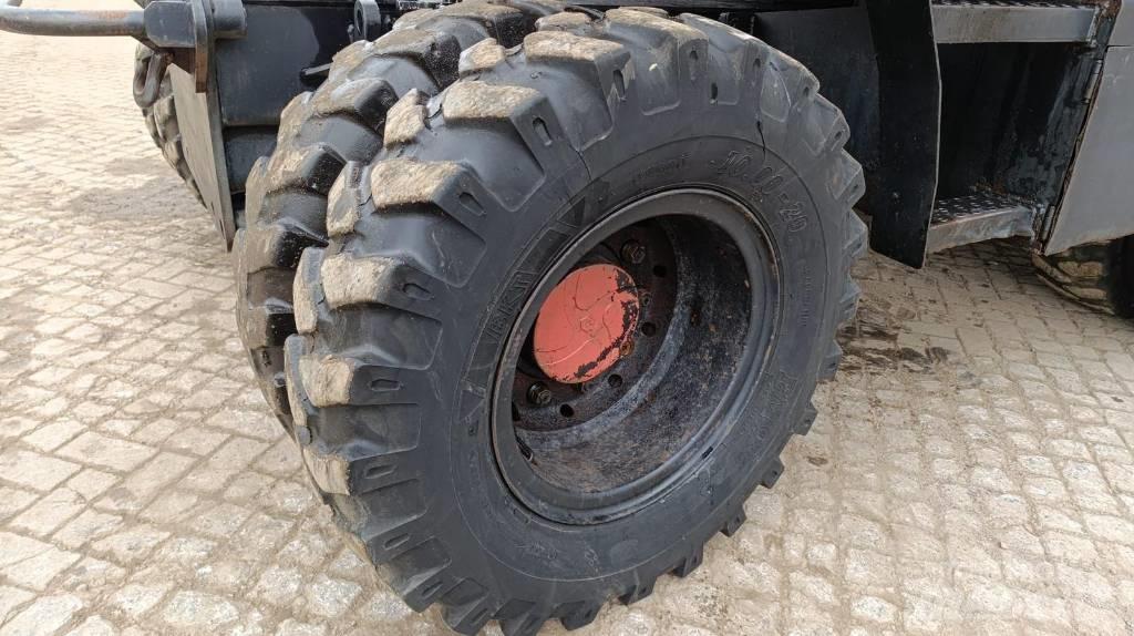 Fiat-Hitachi EX135W 轮式挖掘机