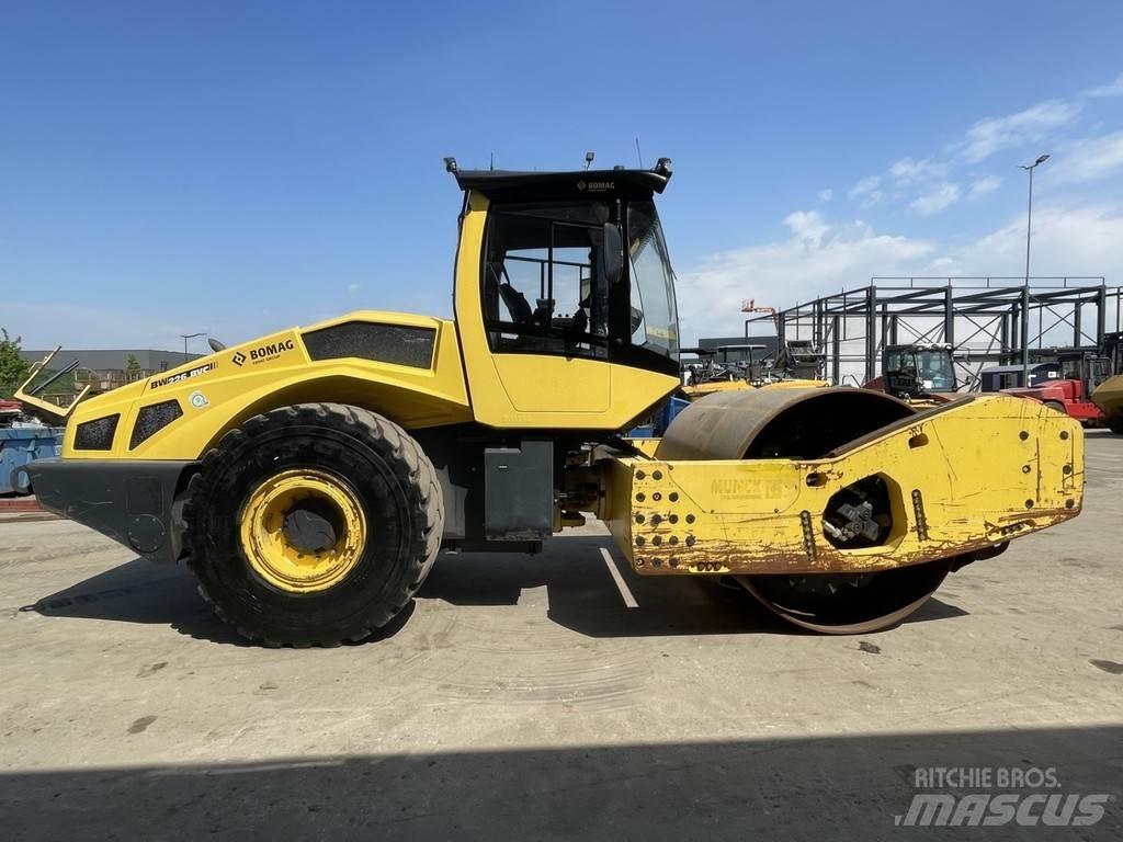 Bomag BW 226 BVC-5 单轮压路机